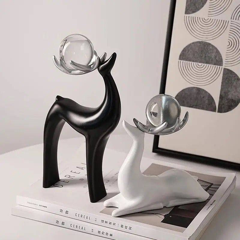 Unbearable Crystal Sika Deer Home Living Room Animal Ornament, Desktop Decoration Ornament
🔸Available in gold horns