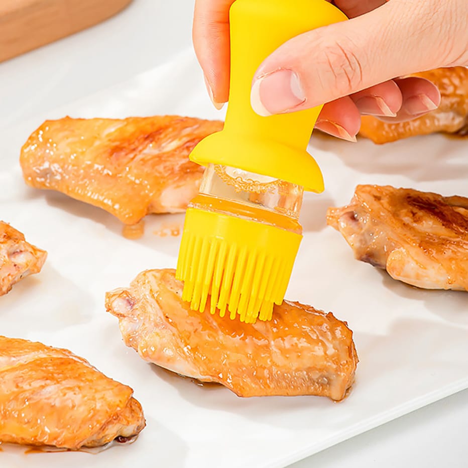 Transparent Glass Multifunctional Oil Dispenser with BBQ Brush Oil Dropper Bottle with Silicone Brush Kitchen Tool