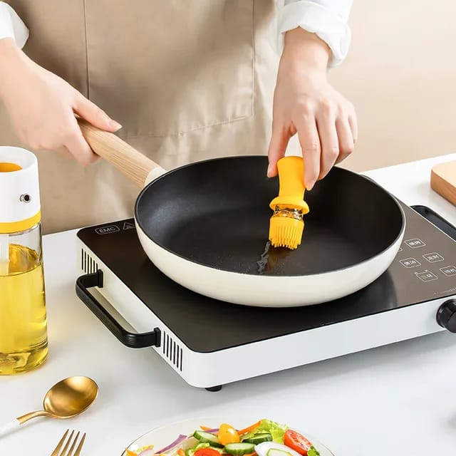 Transparent Glass Multifunctional Oil Dispenser with BBQ Brush Oil Dropper Bottle with Silicone Brush Kitchen Tool