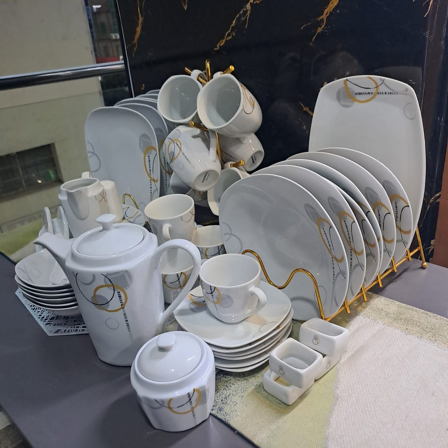 HOT SELLING 60 pc Dinnerset