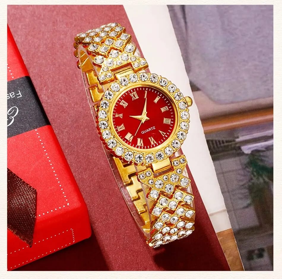 Golden luxury jewelry set