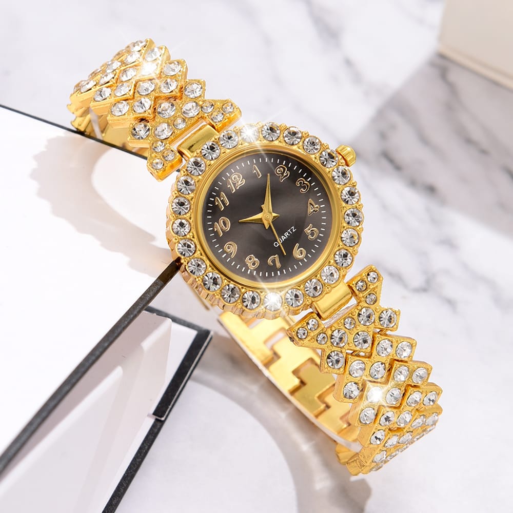 Golden luxury jewelry set