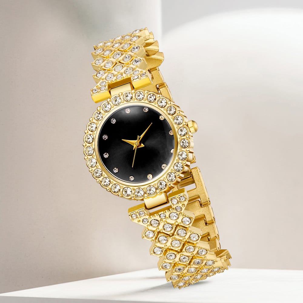 Golden luxury jewelry set