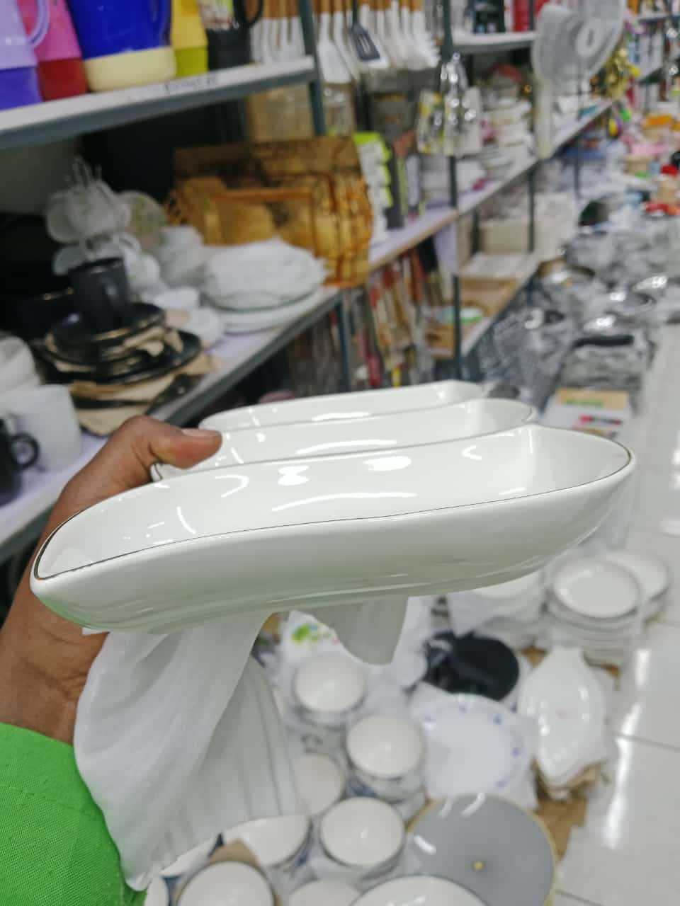 1 Ceramic partitioned plate