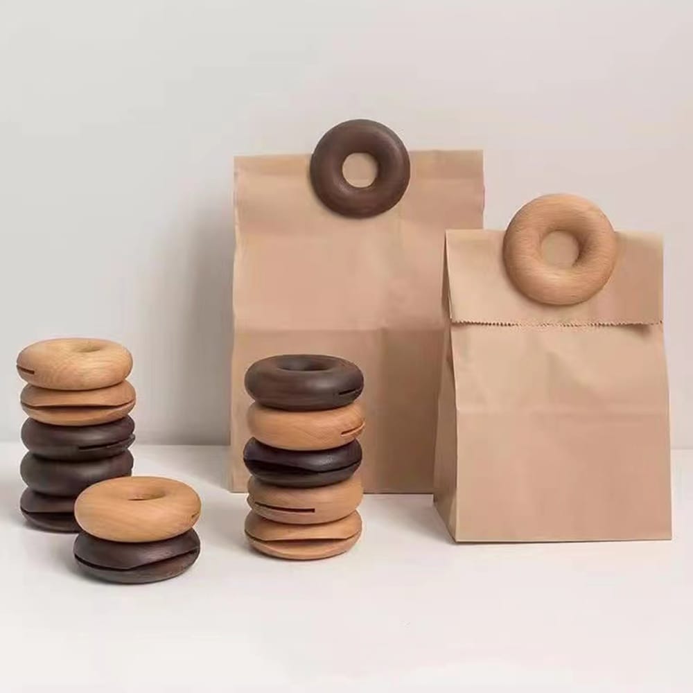 Made of natural wood material, eco-friendly, healthy and non-toxic.