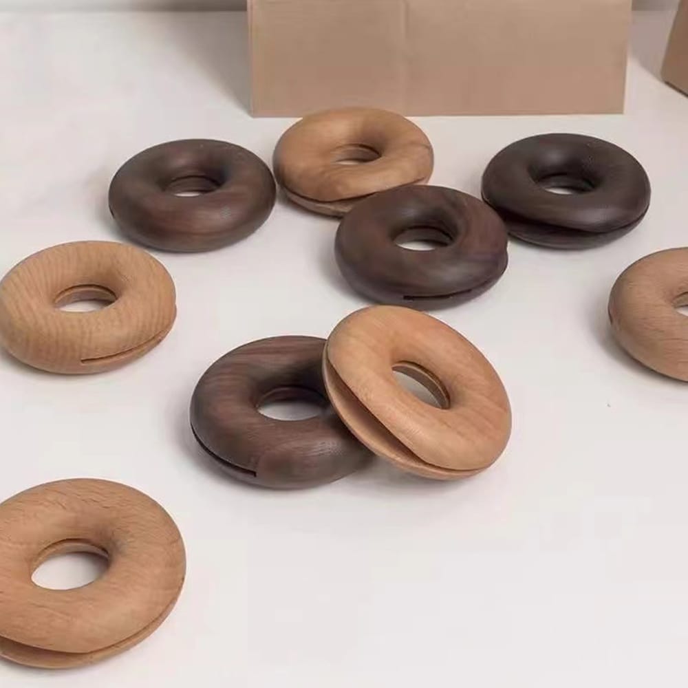 Made of natural wood material, eco-friendly, healthy and non-toxic.