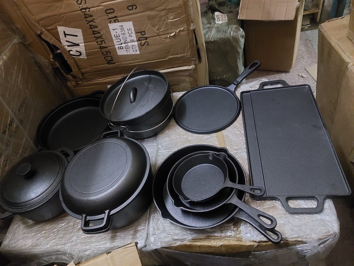 Preseasoned cast-iron set