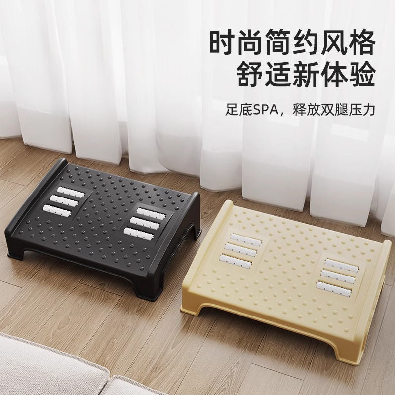 Ergonomic and nonskid footrest