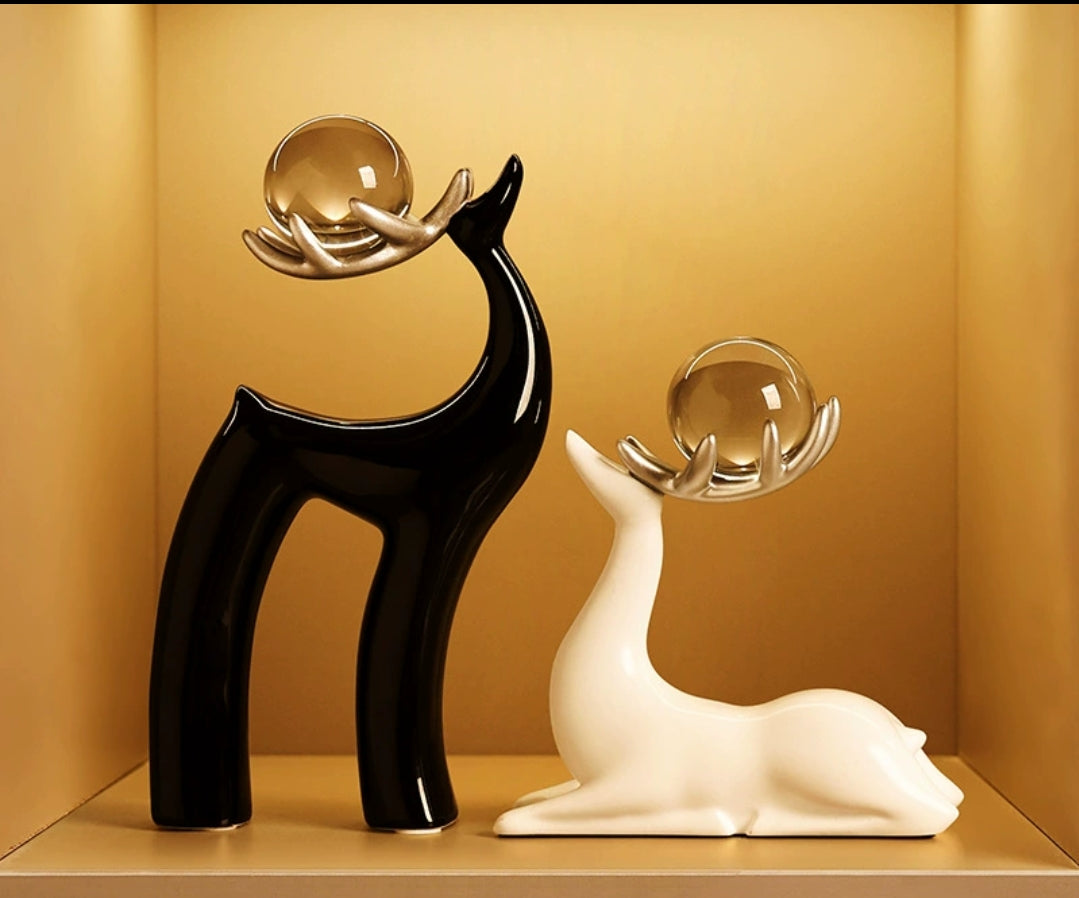 Unbearable Crystal Sika Deer Home Living Room Animal Ornament, Desktop Decoration Ornament
🔸Available in gold horns