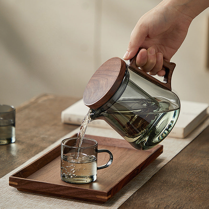 High borosilicate teapot with walnut handle