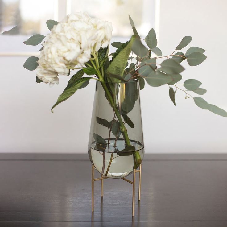 Nordic Modern Creative Glass Vase With Metallic Stand