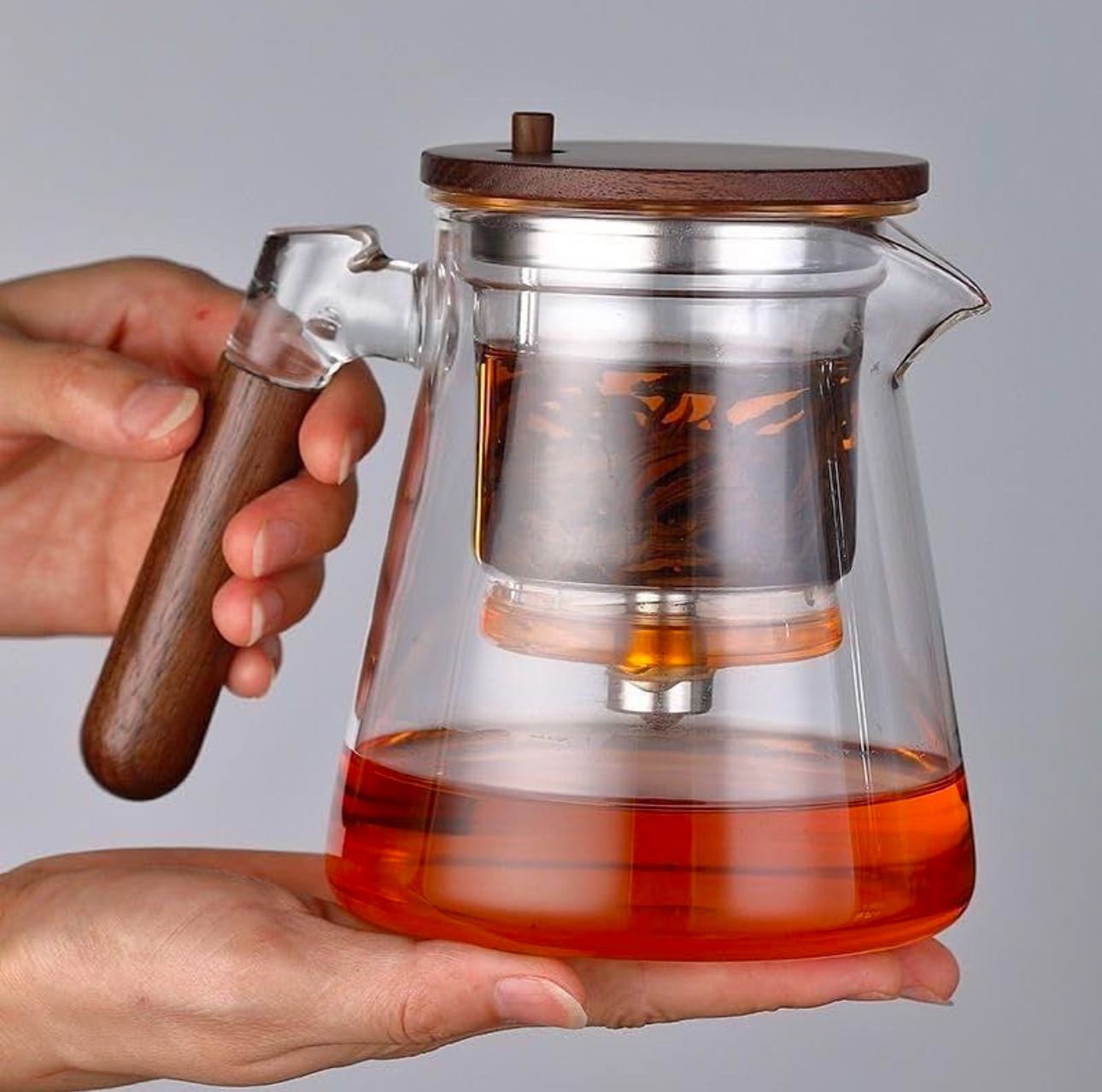 Heat Resistant Glass Teapot with Wooden Handle Round Large Capacity