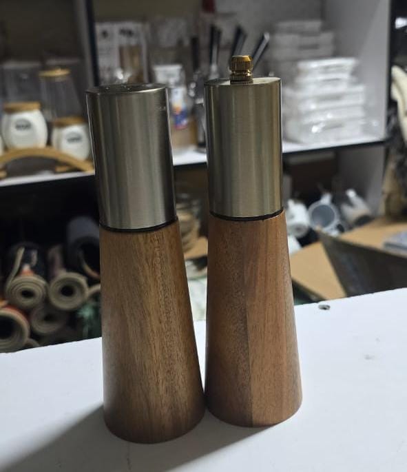 Luxury kitchen pepper and salt grinder