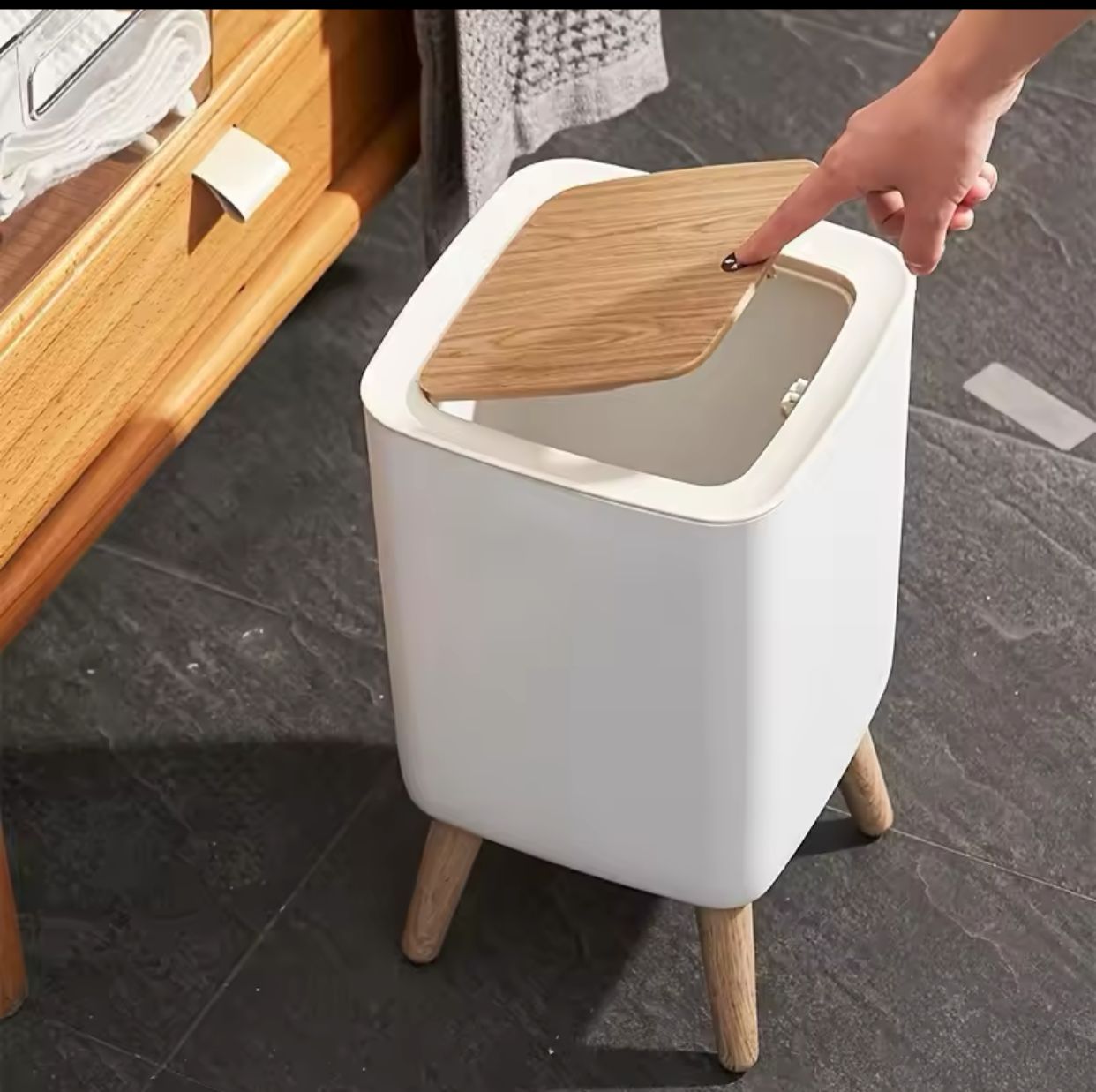 Nordic Style High Foot 7L Dustbin, With Lid Press