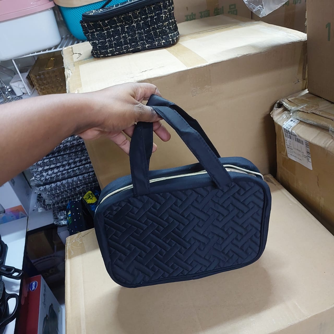 High quality waterproof Toiletry bag with hook