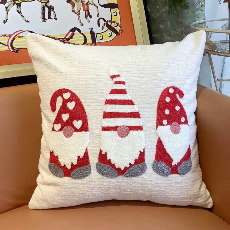 Christmas cushion! ✨
High quality fabric
Embroidered
