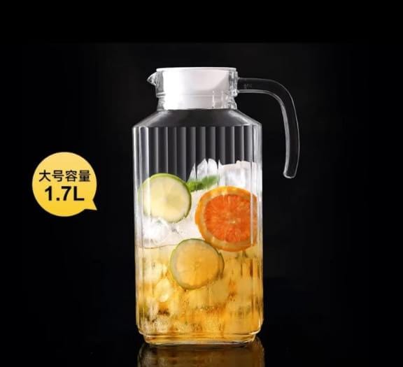 1.7 litres water/juice jag