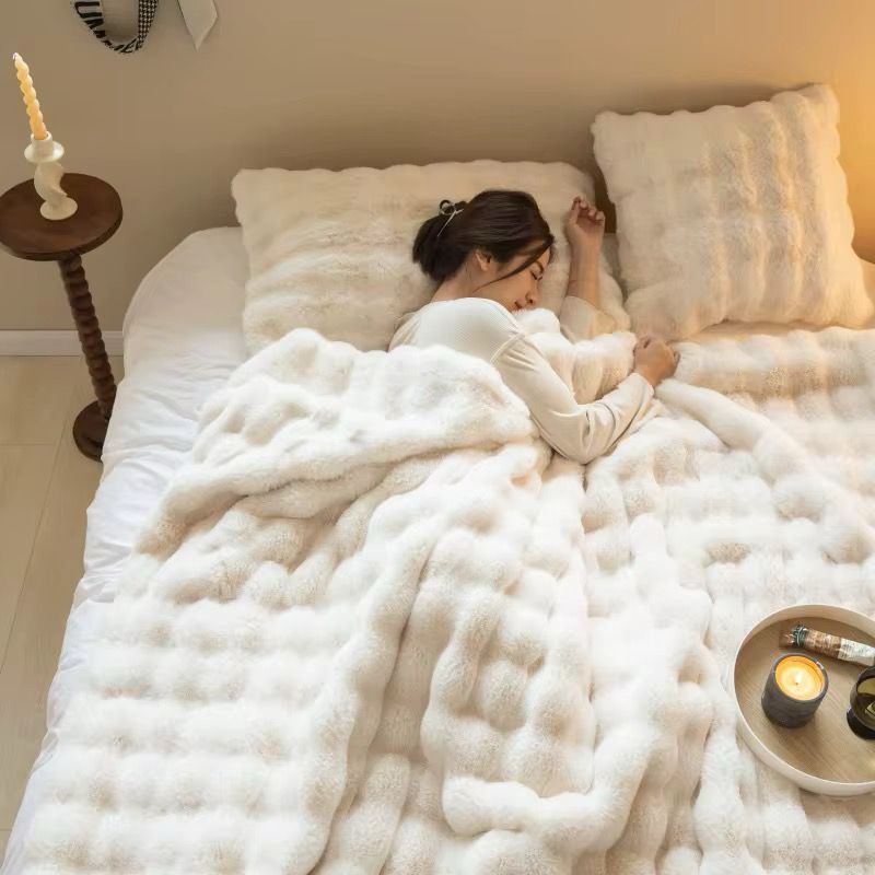 Soft Bubble Winter Throw Blanket