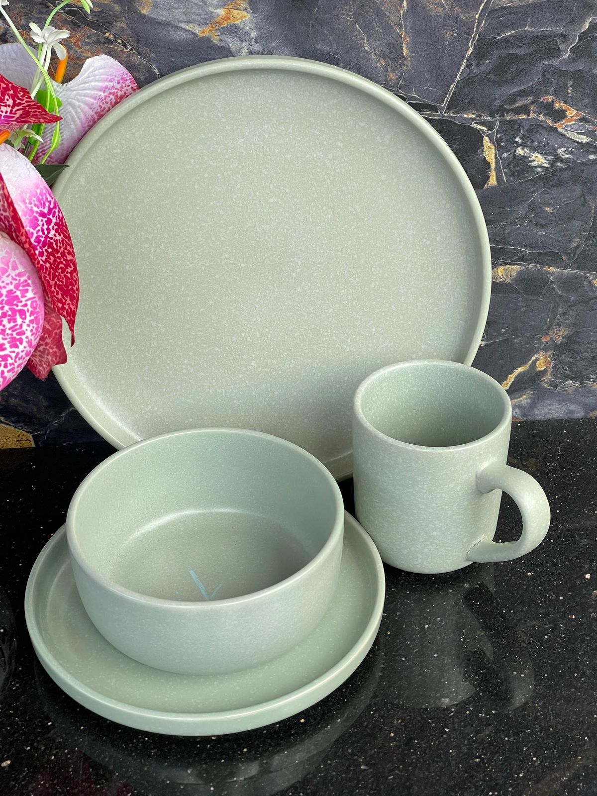 24Pc Ceramic dinner set