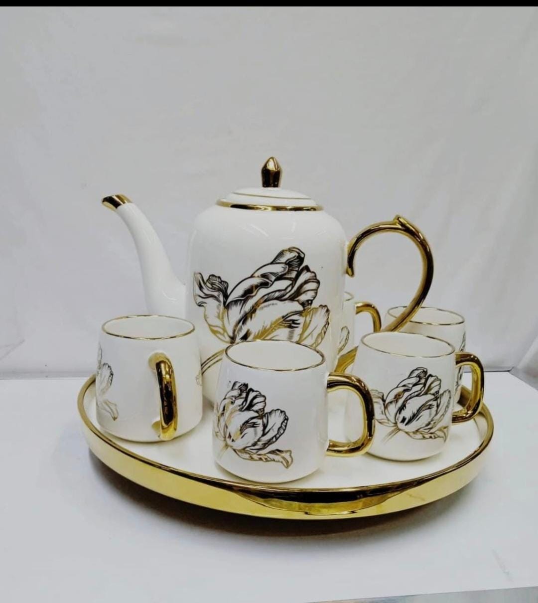 8 pcs borne china tea set with a rotating tray