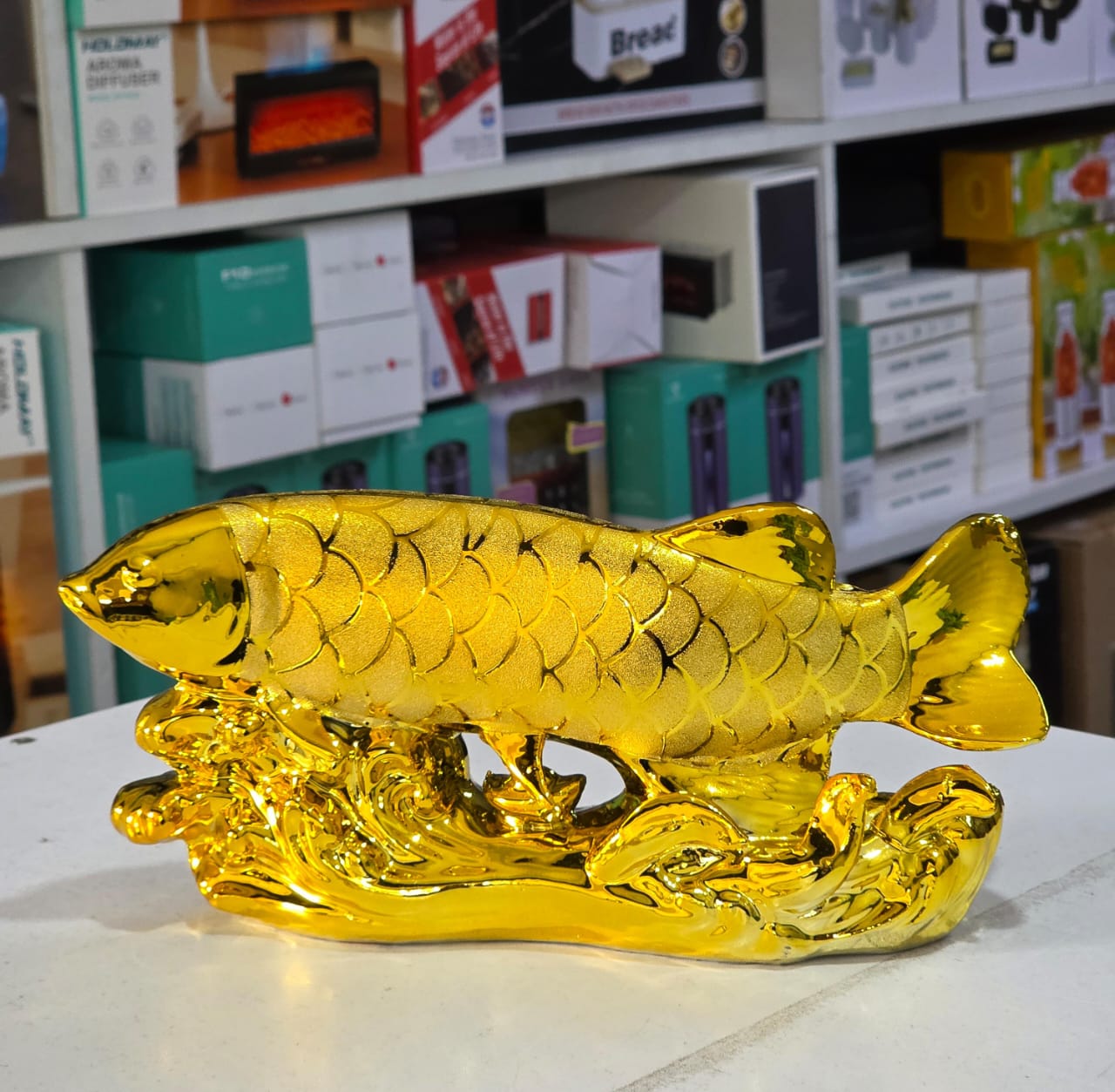 Modern fish statue handcraft porcelain figurine