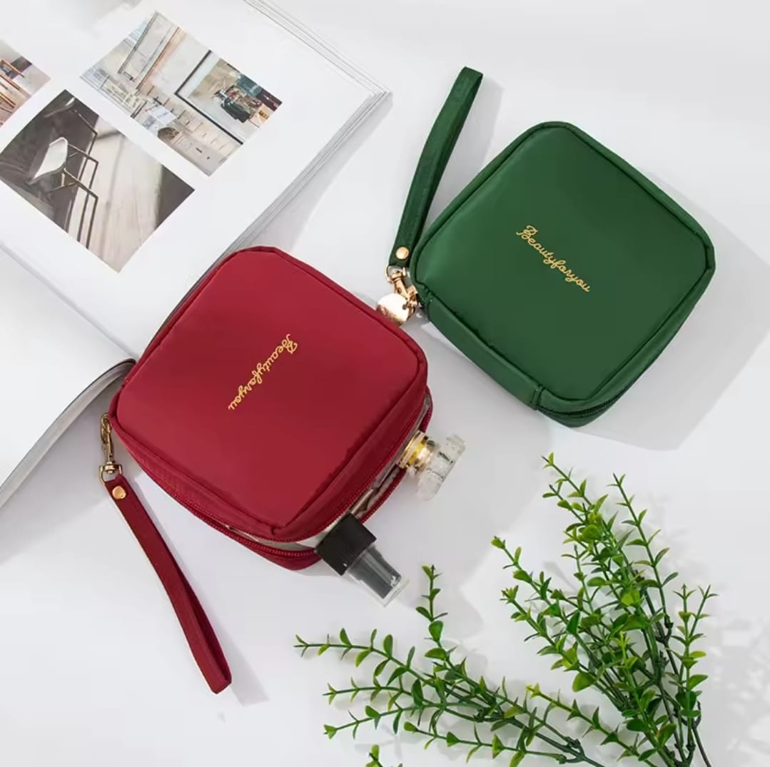 Waterproof mini pads pouch