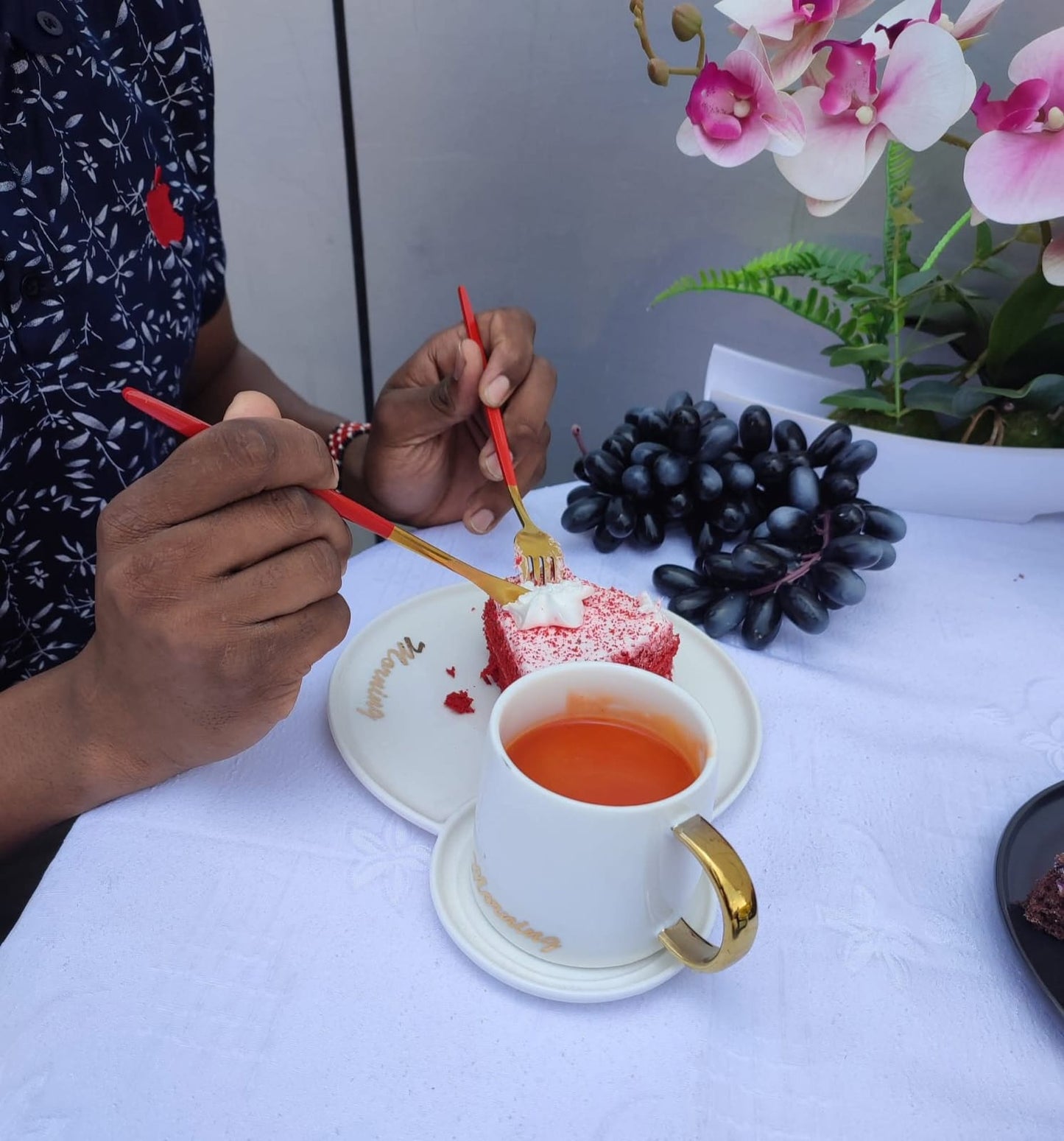 Classy cup saucer set