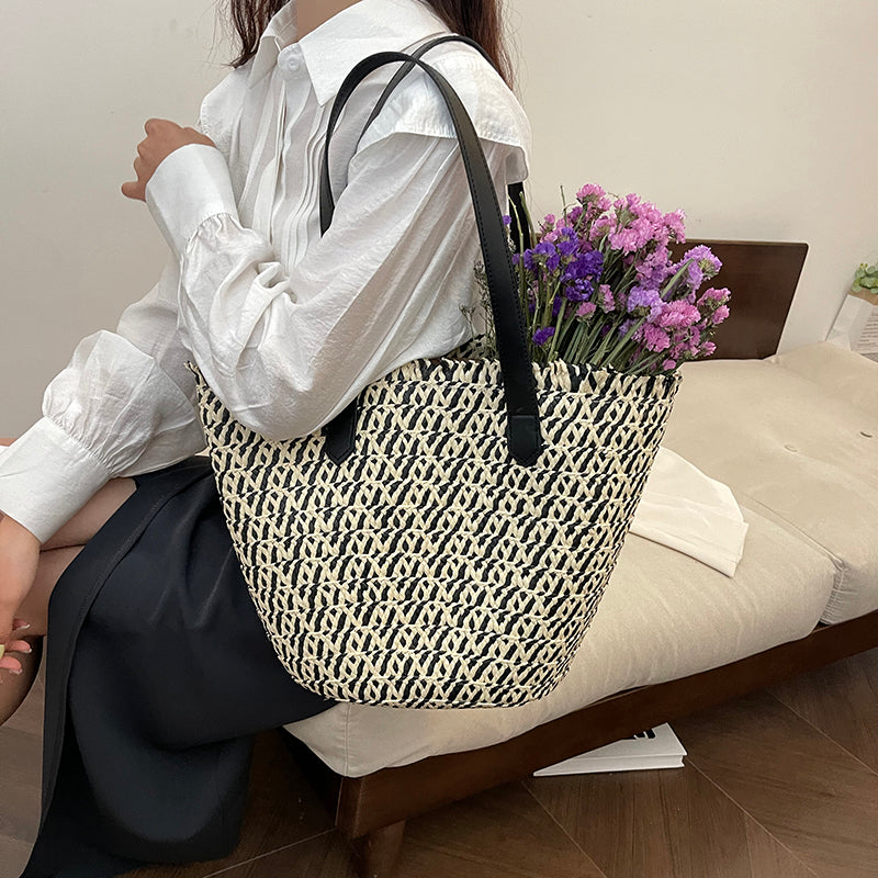 Women braided basket shoulder bag