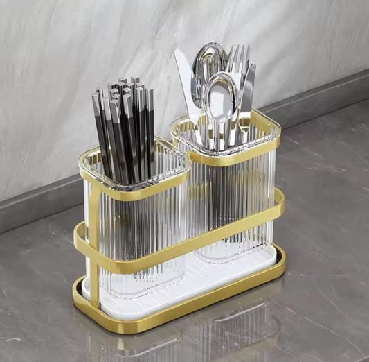 Wall mount cutlery organizer