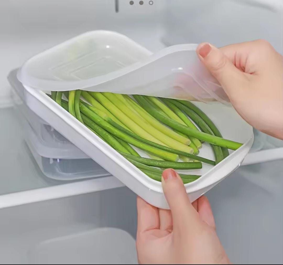 Freezer /fridge stackable food storage containers