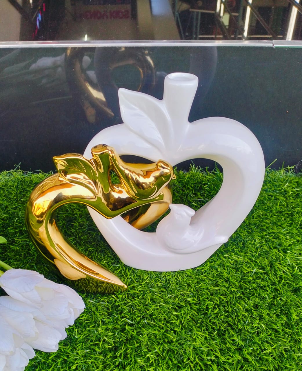 Luxurious ceramic Vases