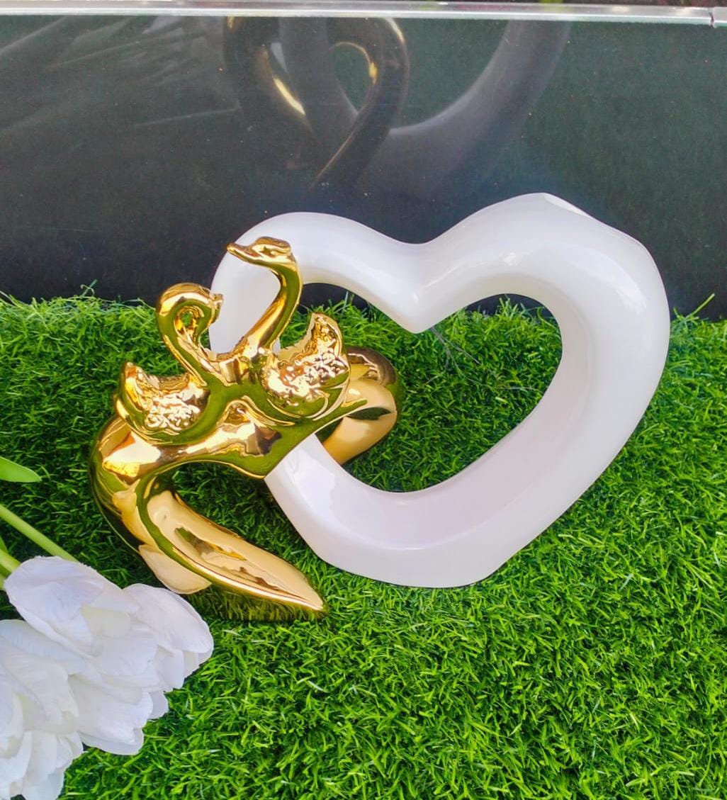 Luxurious ceramic Vases