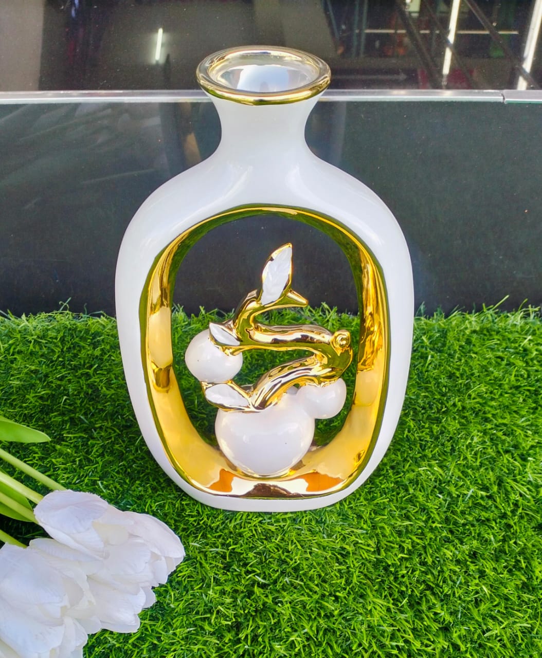 Luxurious ceramic Vases