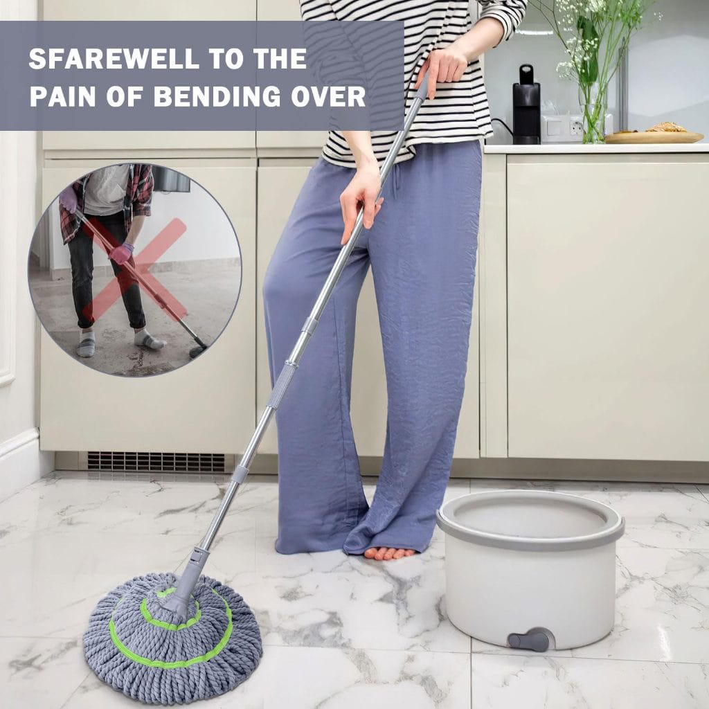 Rotating self wringing twist mop