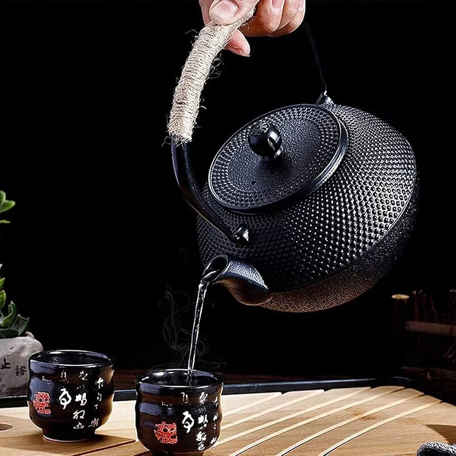 Japanese style cast iron teapot with infuser