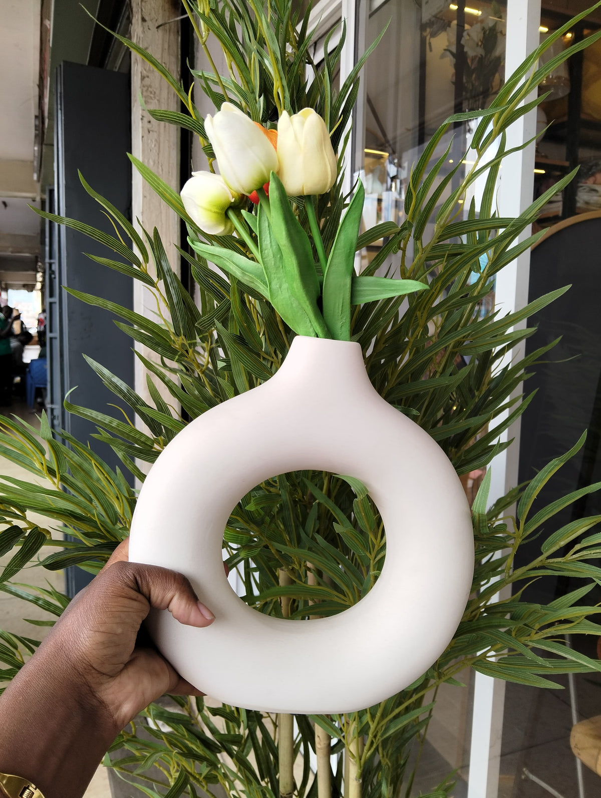 *DECORATIVE NORDIC CIRCULAR DONUT WHITE CERAMIC VASE