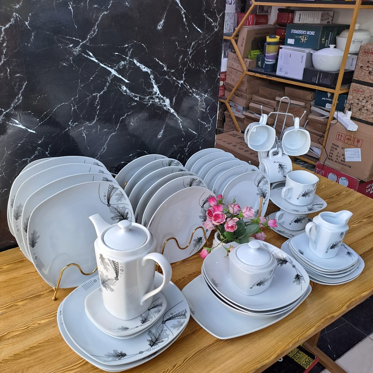 HOT SELLING 47 pc Dinnerset