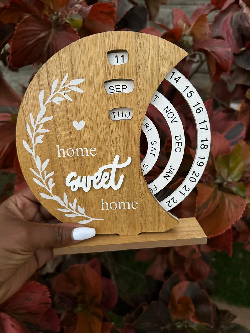 Wooden Creative Perpetual Calendar Home Decoration Office Desk Ornaments Manual Rotating Turntable Calendar