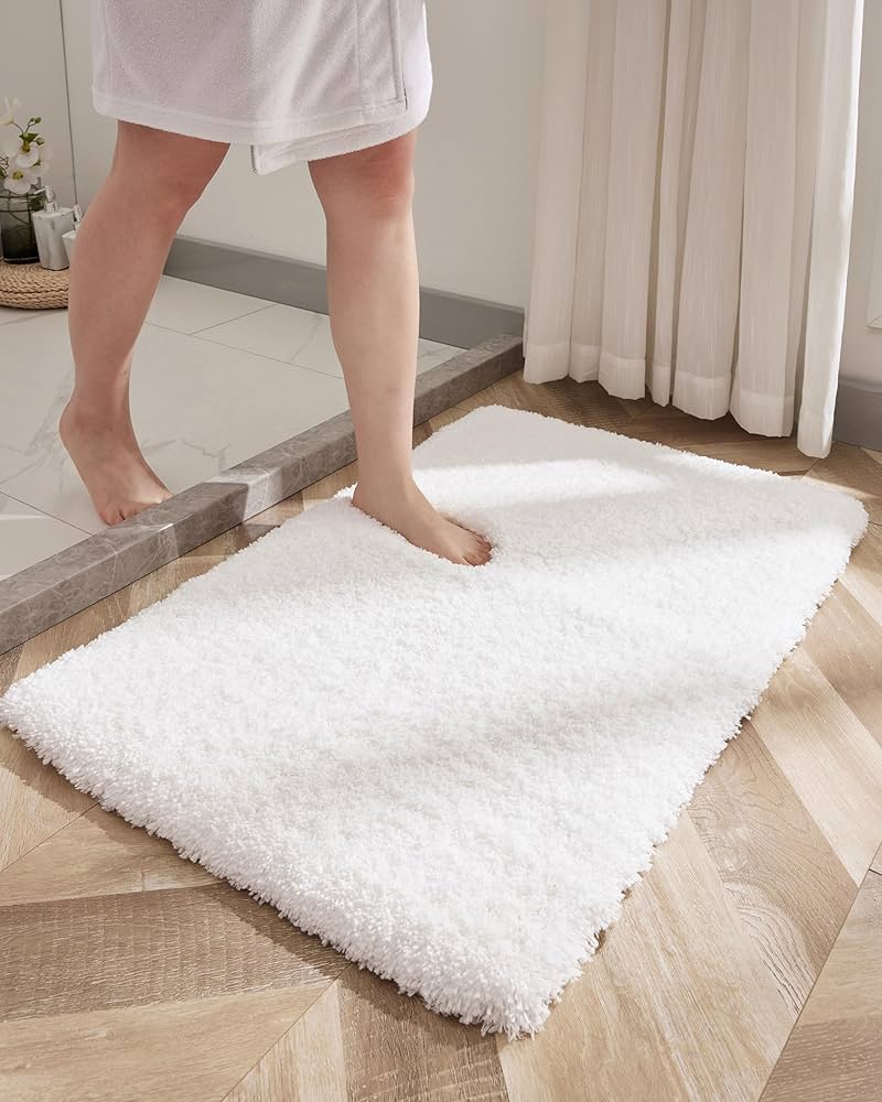 Bathroom absorbent fluffy mat