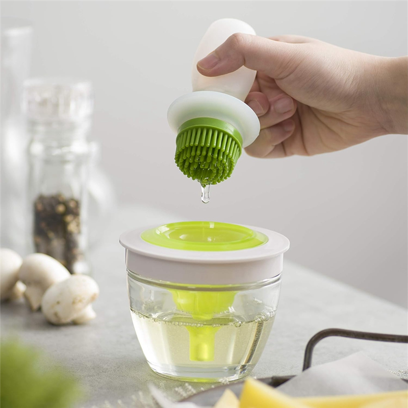 Heat resistant silicone oil brush with glass bottle