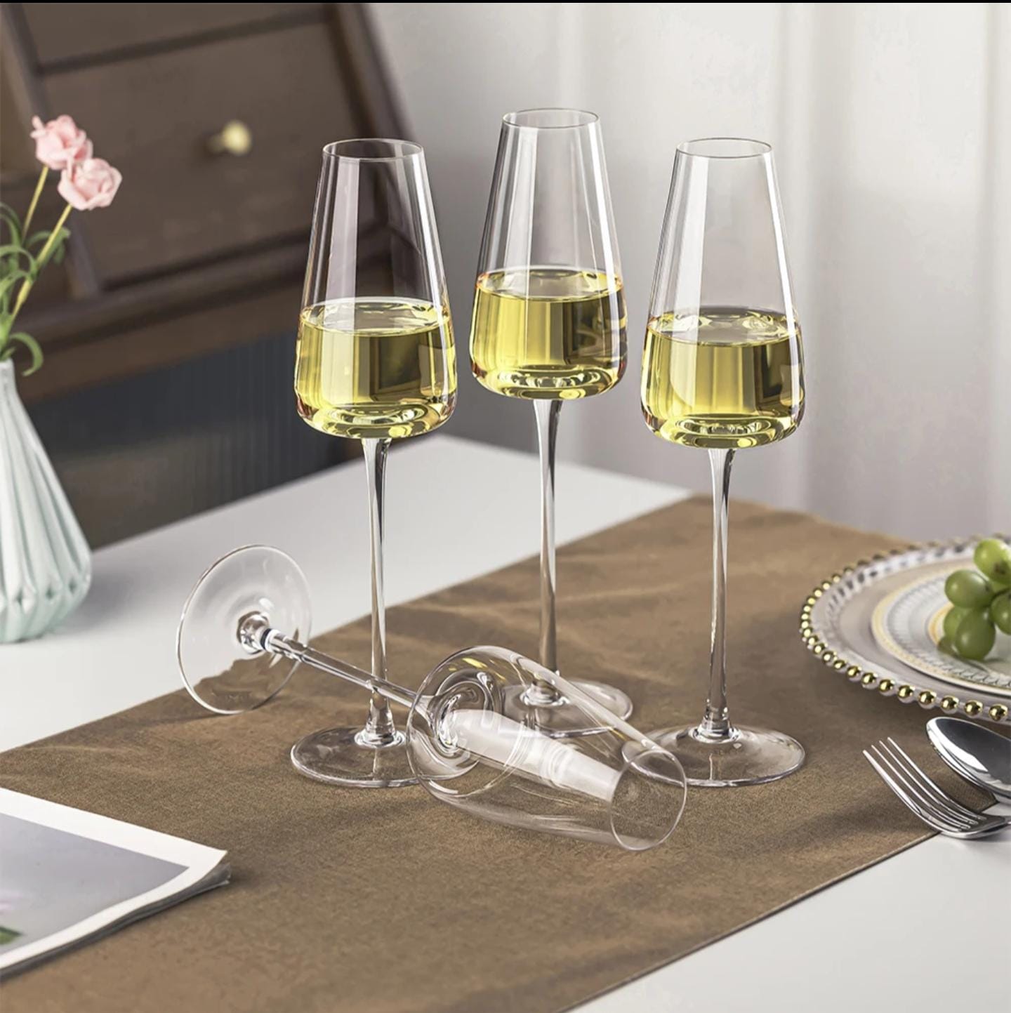High quality unique and stylish long stem wine/champagne glasses