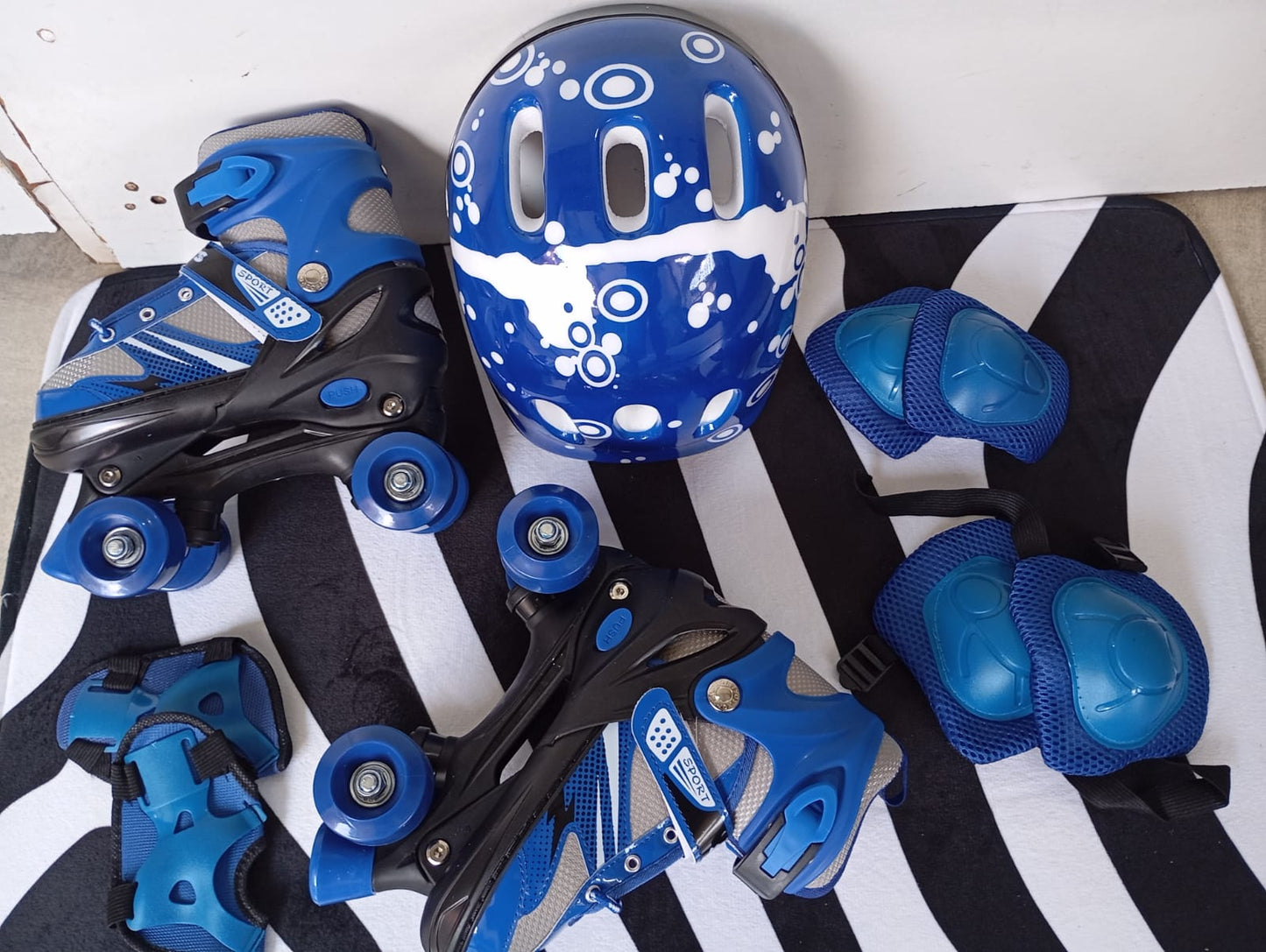 Adjustable Kids Roller Skates set with Helmet & protective guards