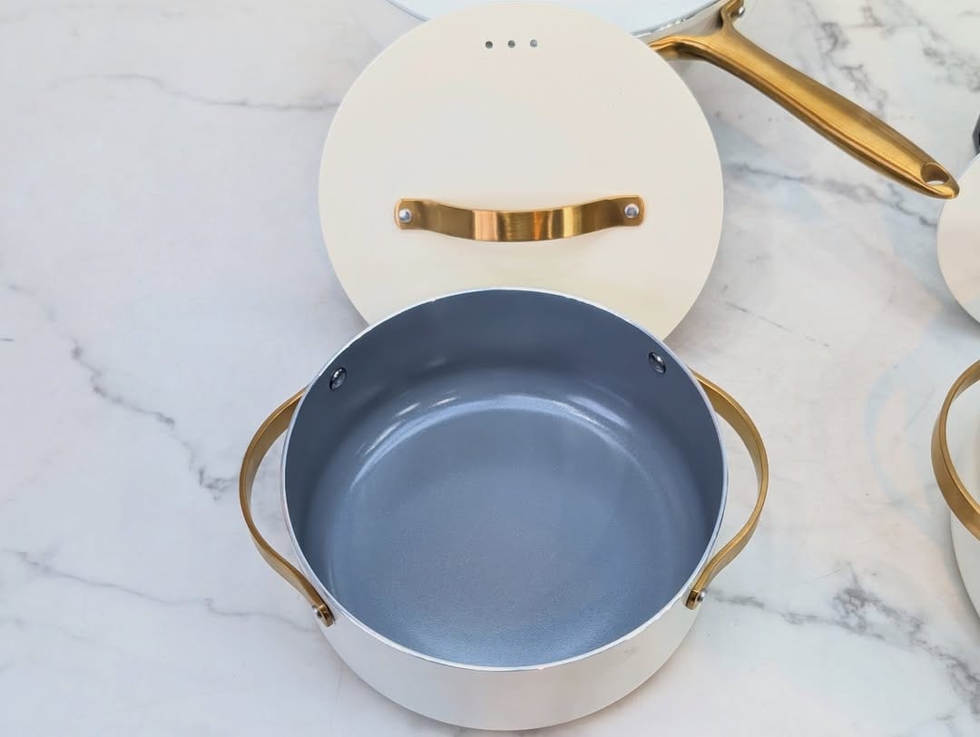 CERAMIC Cookware set
8pcs Cookware