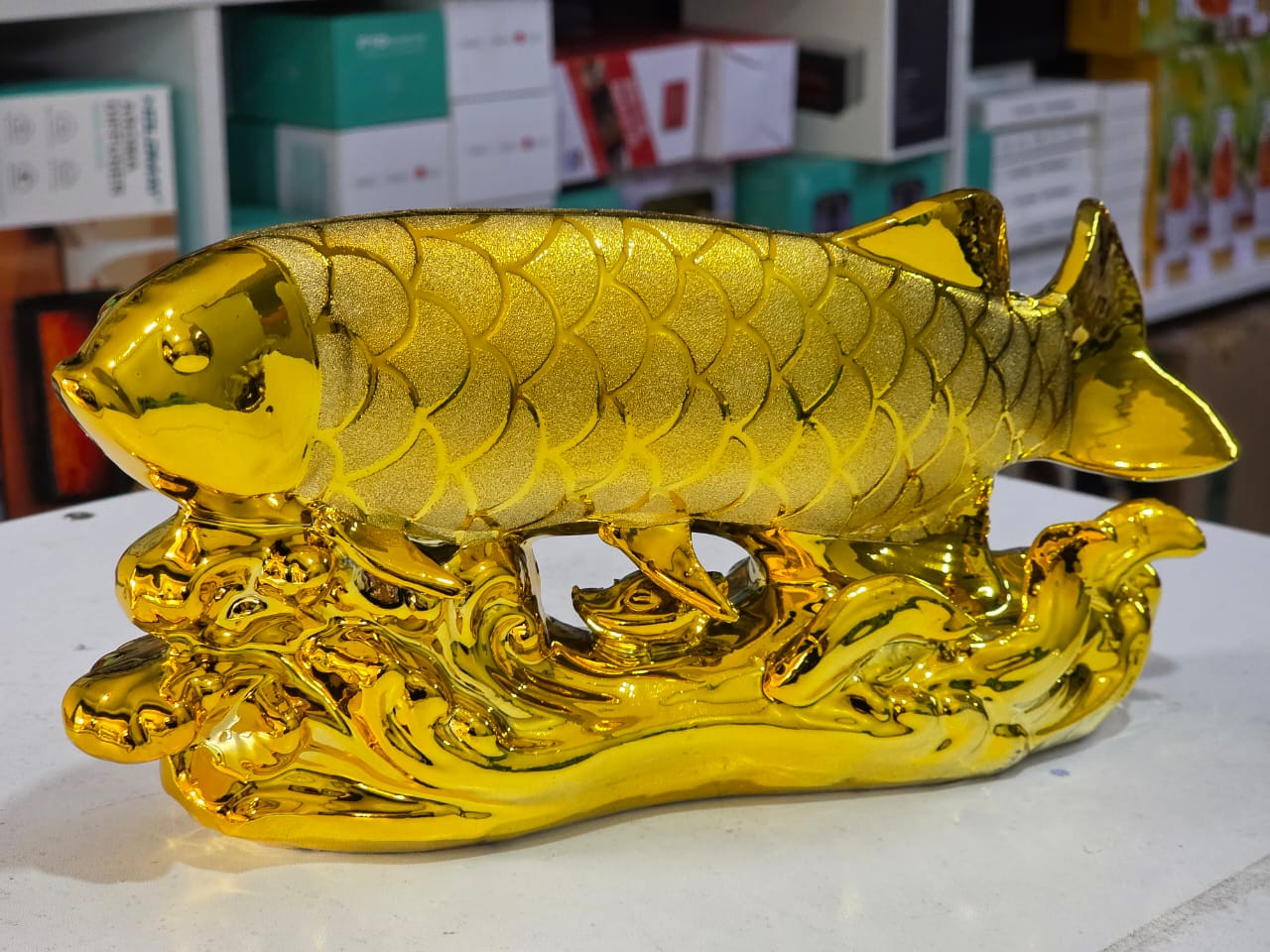 Modern fish statue handcraft porcelain figurine