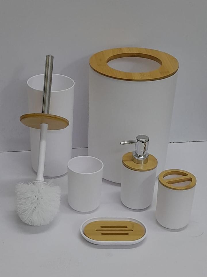 BATHROOM ACCESSORIES SET