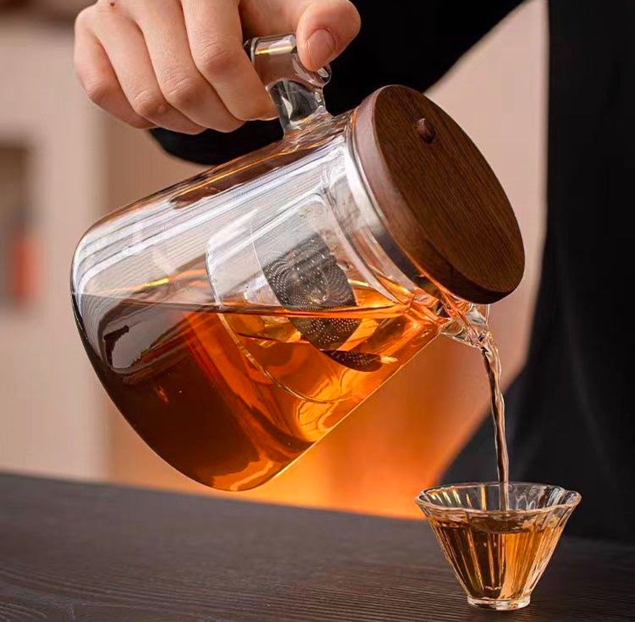 Heat Resistant Glass Teapot with Wooden Handle Round Large Capacity