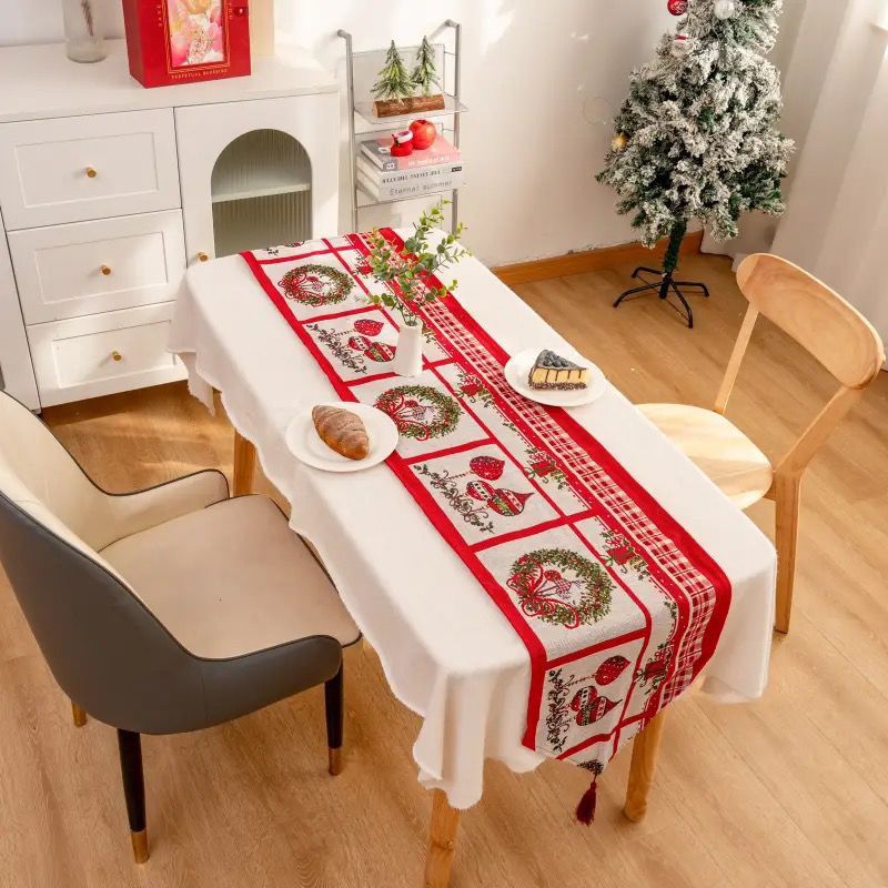 Christmas themed table runners