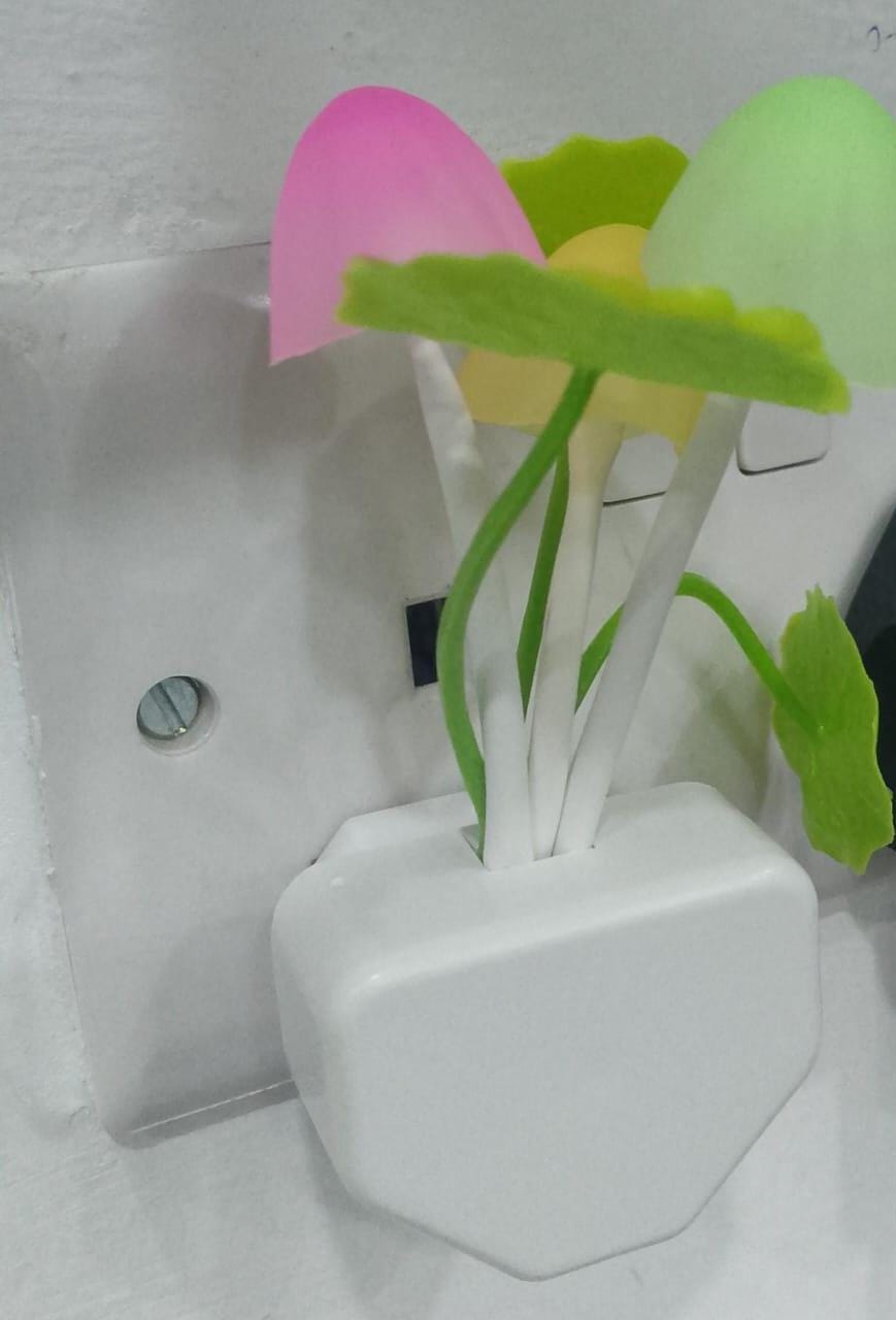 Automatic glow in the dark Flower LED PLUG on the wall night light