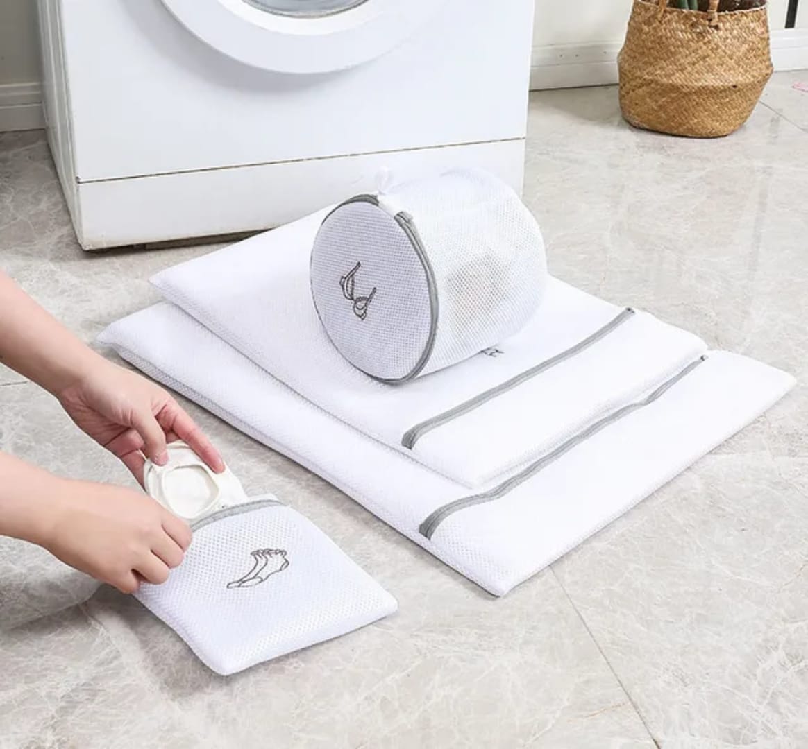 Honeycomb Meshed Laundry Bag