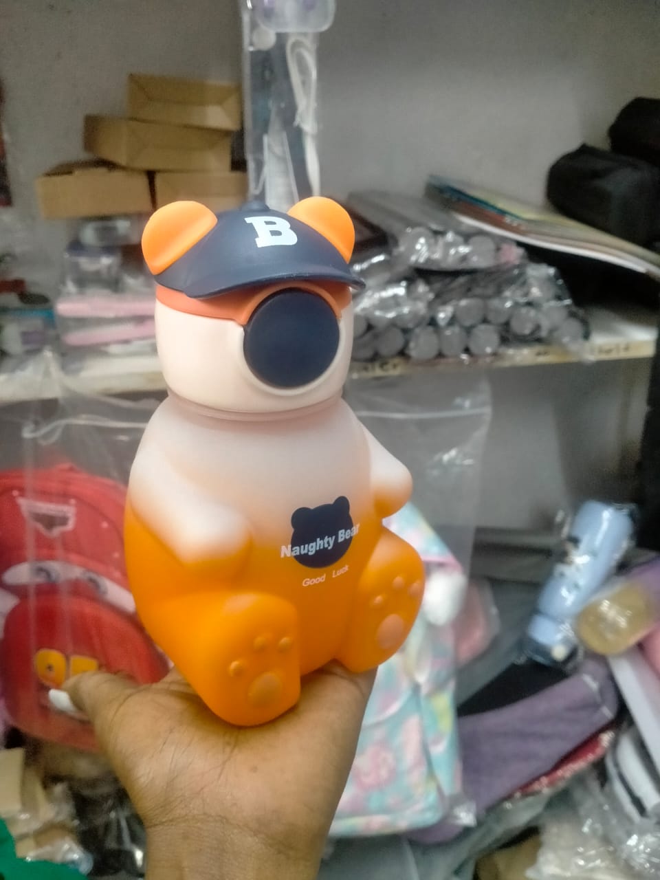 Papa Bear kids water bottle
With straw